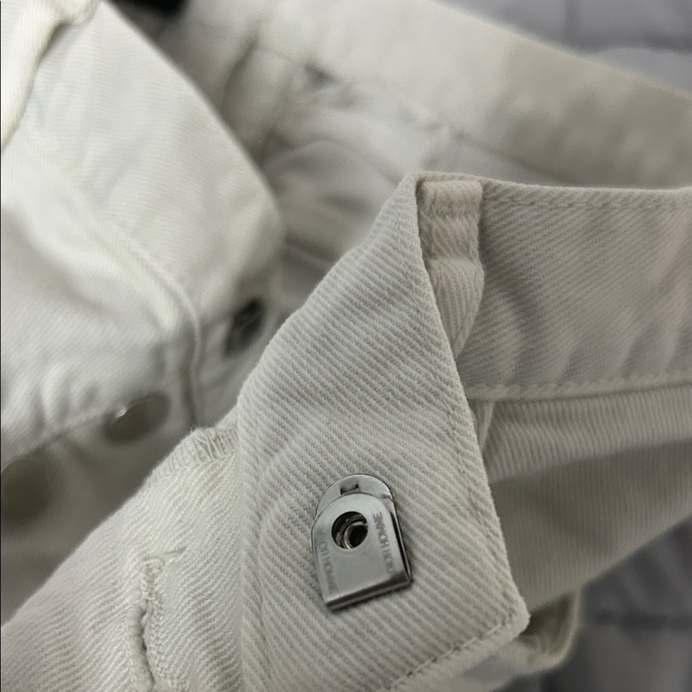 Dior Men's Slim Ripped Jeans in Off-White - Picture 6 of 9